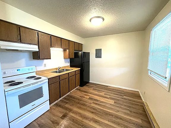 3rd image of 2602 Fryklund Dr #514