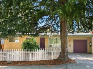 12823 1st Ave NE, Seattle, WA 98125