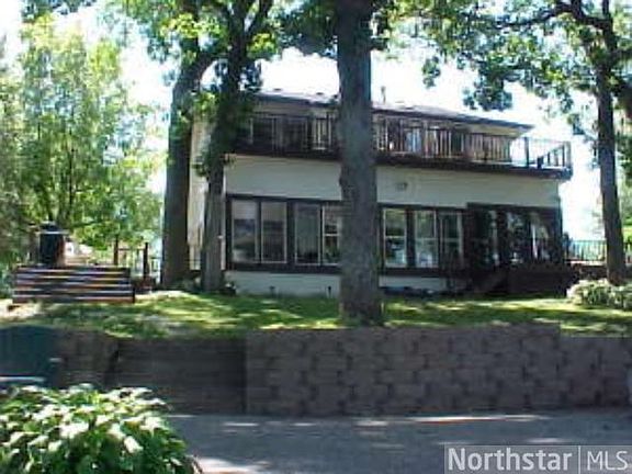 3rd image of 11350 Mississippi Dr N