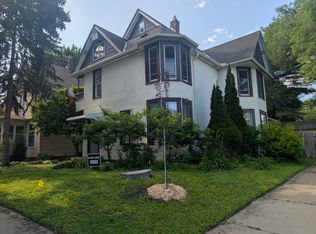 1283 Thomas Ave #U, Saint Paul, MN 55104