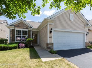 2807 Edgewater Dr, Elgin, IL 60124