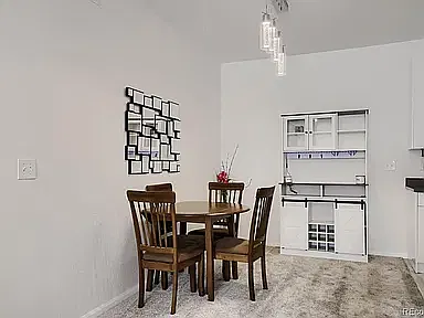 2 bed, 1064 sqft, $1,800 — Photo 4