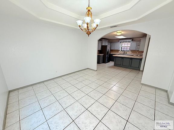 3rd image of 1713 Bobcat Ln