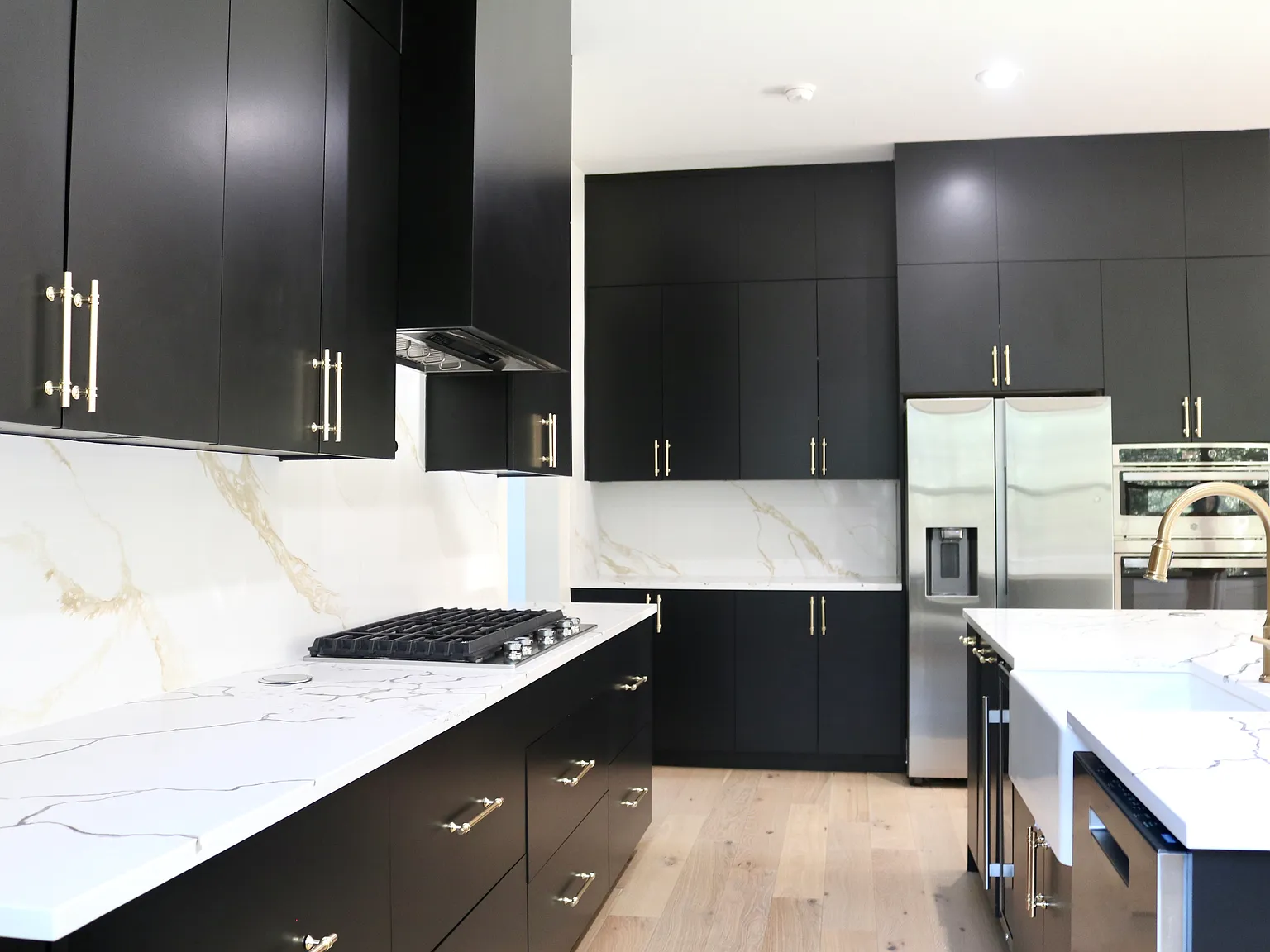 4 bed, 3407 sqft, $4,000 — Photo 2