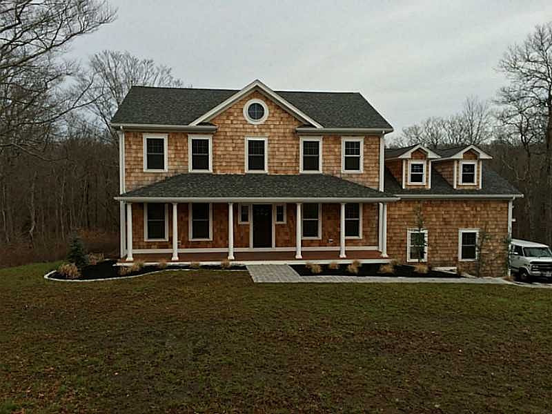 2nd image of 12 Mountain Laurel Ln