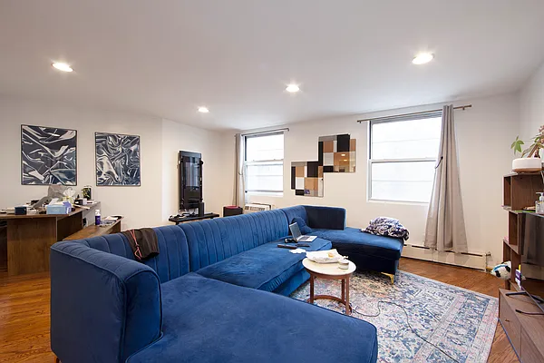 Rented by R New York | media 1