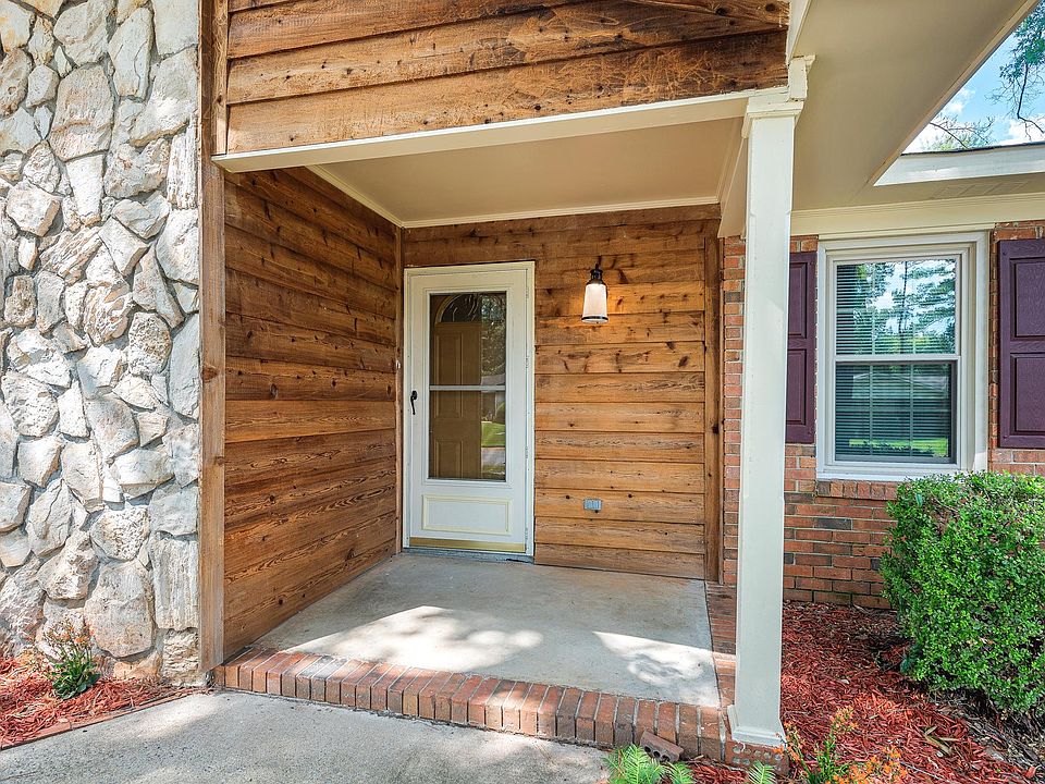 1st image of 105 Meriwood Dr