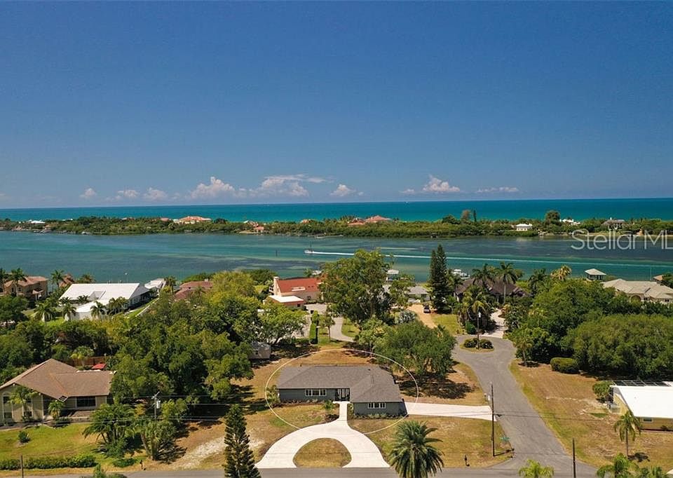1st image of 421 S Shore Dr