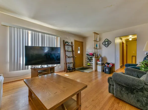 1420 West Armour AVENUE, Milwaukee, WI 53221