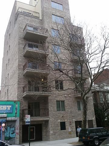 1st image of 1641 E 18th St #2