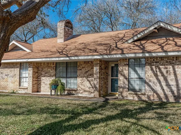 540 Royal Rd, Port Lavaca, TX 77979