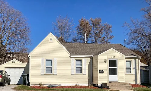 402 W Benton St Photo 1