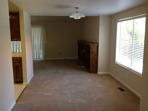 3rd image of 1813 Salisbury Dr