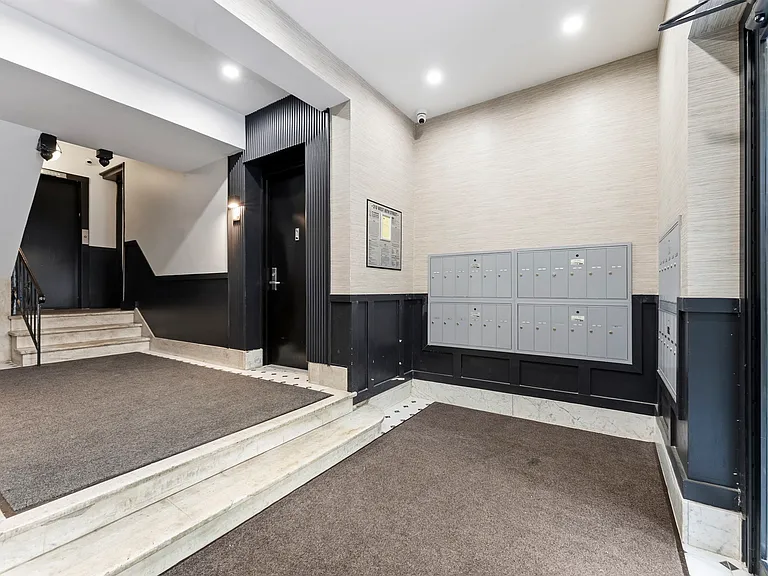 310 W 80th St #2D — Photo 8