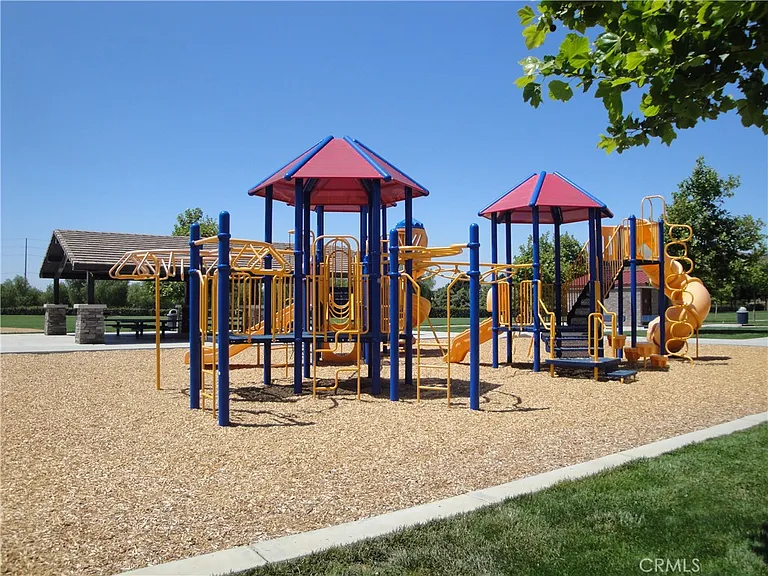 27949 Breakwater Ct — Photo 25