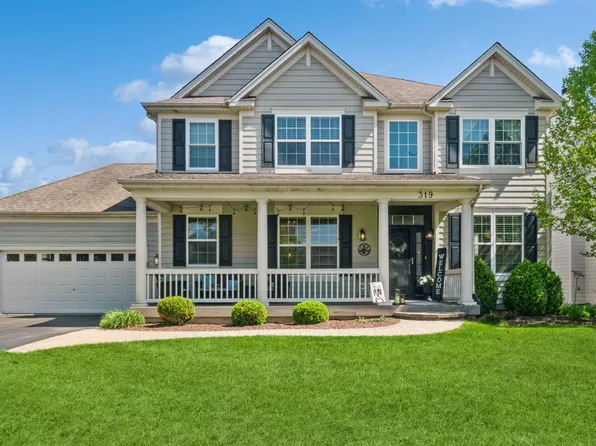 319 Cassidy Ln, Elgin, IL 60124