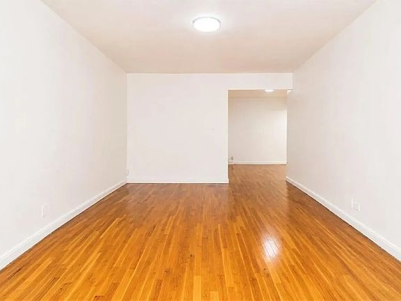 3rd image of 1275 E 5th St #34