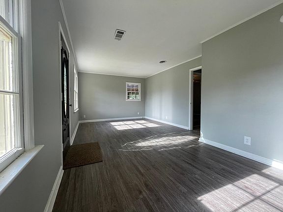 2nd image of 701 Buckingham Dr