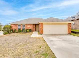 9301 Marie Ct, White Settlement, TX 76108