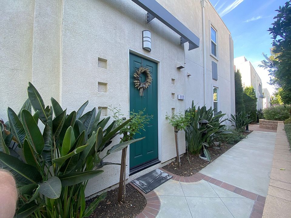 1st image of 117 Olive Ave