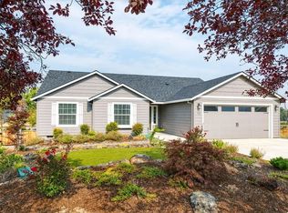 113 Willow Springs Dr, Talent, OR 97540