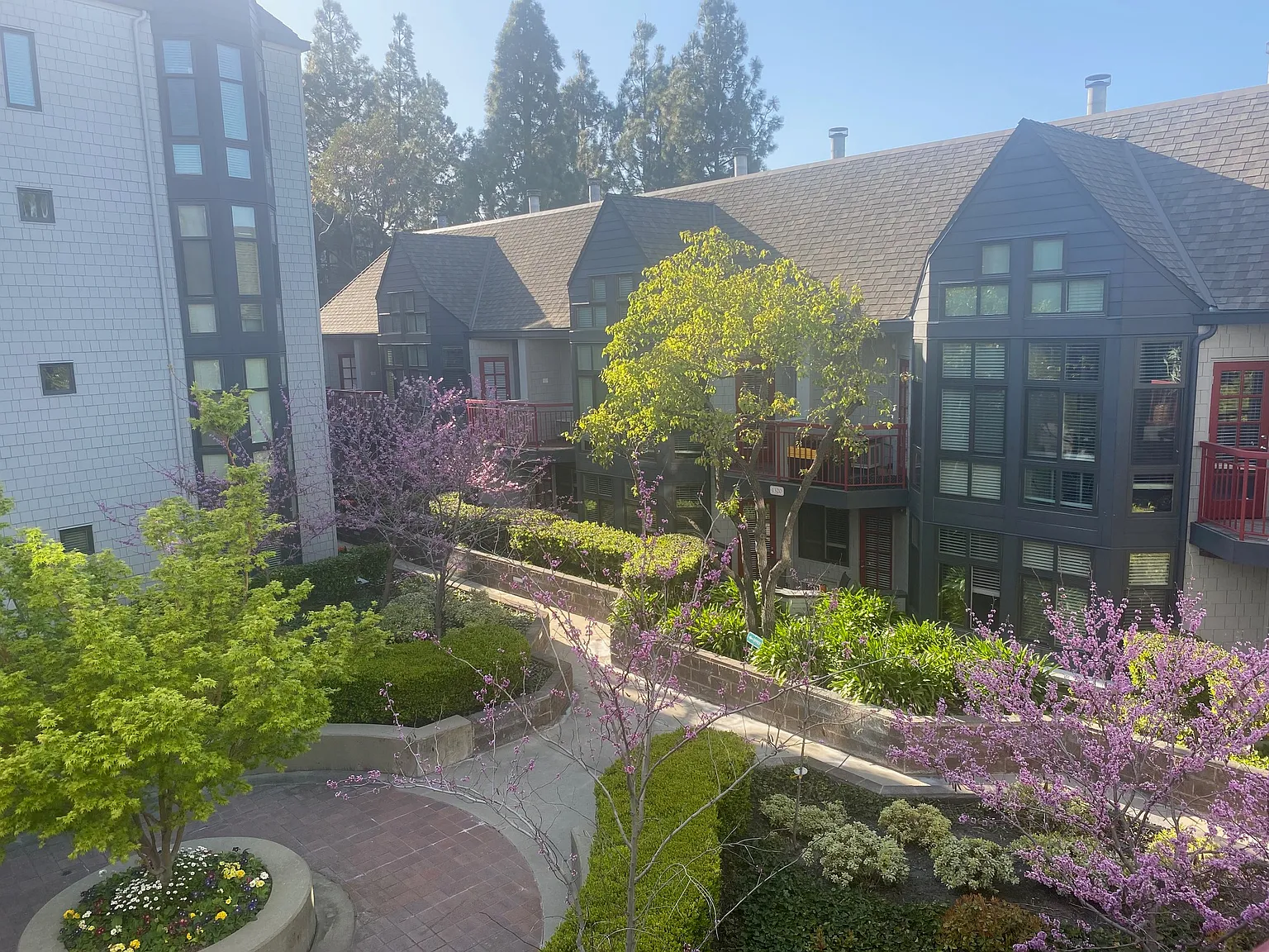 PARK PLACE APARTMENTS — Photo 3