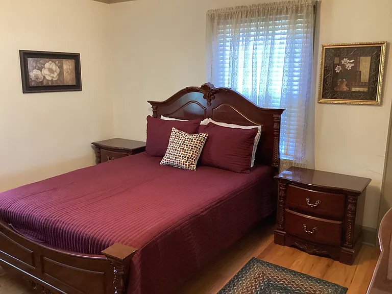 FRONT BEDROOM