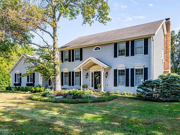 2nd image of 412 Jumper Hill Ct