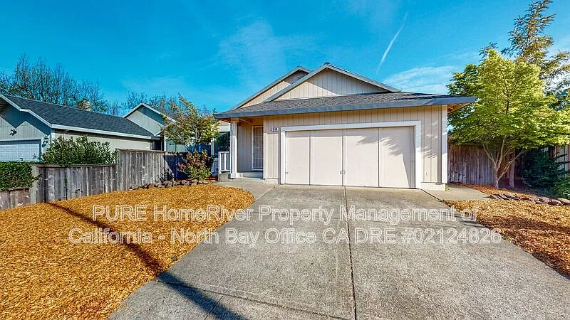 3 bed, 2.0 bath, 1438 sqft, $3,200 — Photo 3