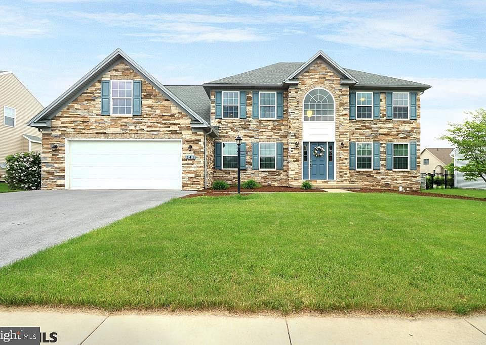 1st image of 141 McCann Dr