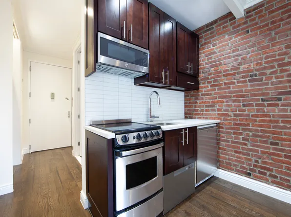 24 Jane Street image 3 of 23