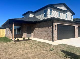 613 Cosmos St, Centerton, AR 72719