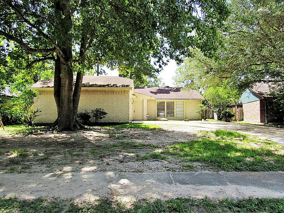1st image of 19719 Lions Gate Ct