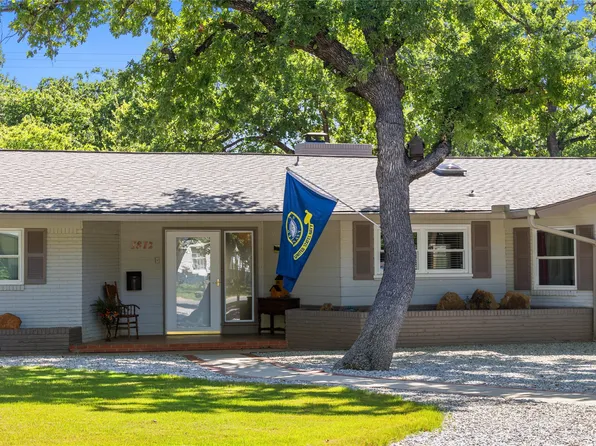 1812 12th St, Brownwood, TX 76801