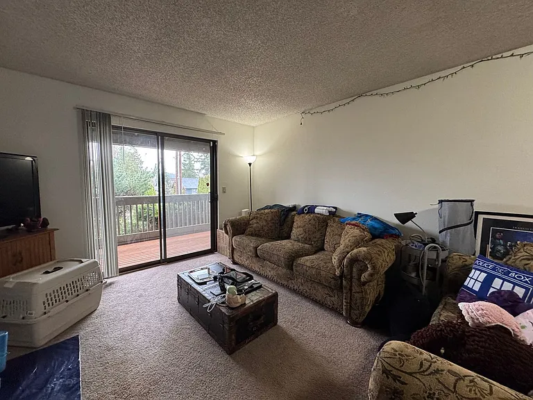 2111 Knox Ave #7 — Photo 10
