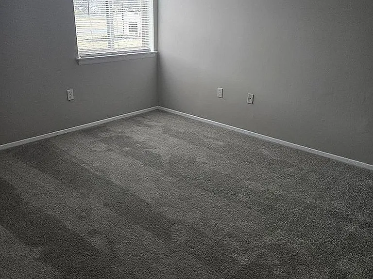 700 Heritage Ln — Photo 35