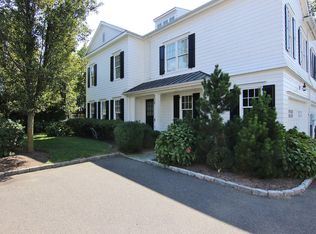 62 Sherwood Pl APT C, Greenwich, CT 06830
