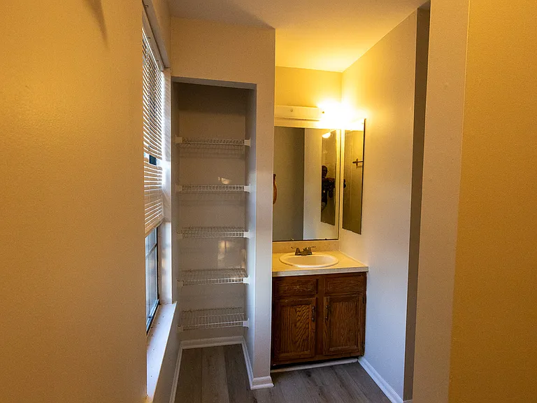 41 Country Hollow Cir — Photo 10
