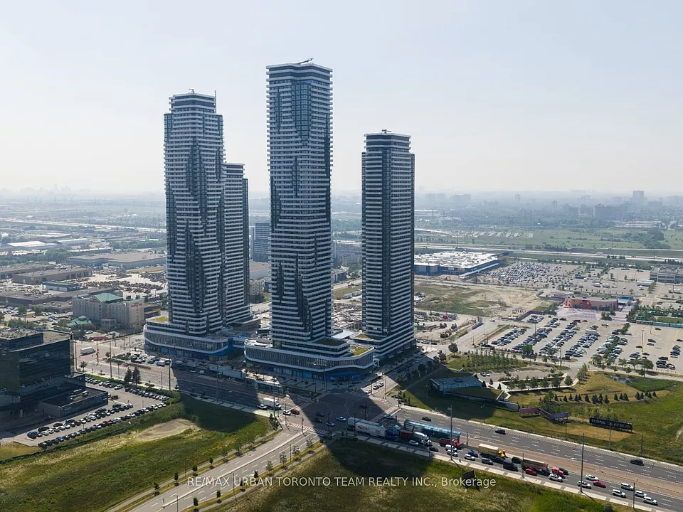 28 Interchange Way #2202