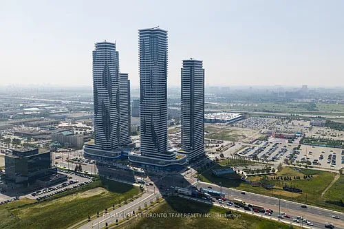 8 Interchange Way Photo 1