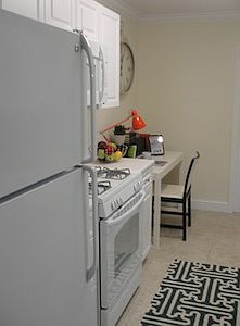 4th image of 146 Plymouth Dr APT 1c