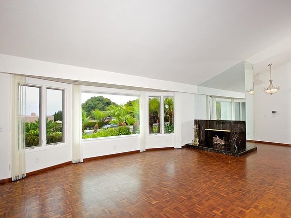 3rd image of 8283 Prestwick Dr