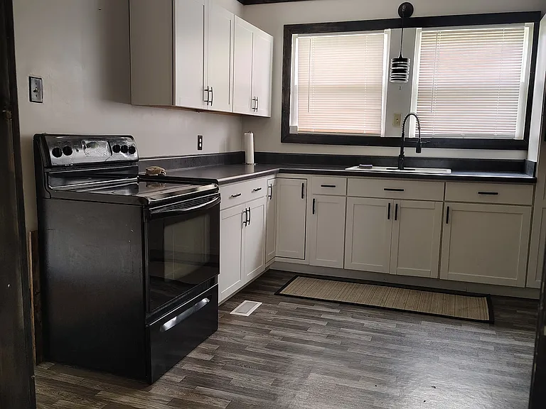 101 Hope Ave — Photo 3