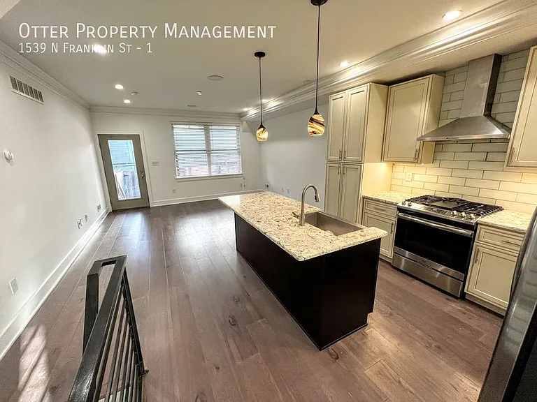 1539 N Franklin St #1 — Photo 5