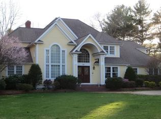 7 Talbott Farm Dr, Mendon, MA 01756