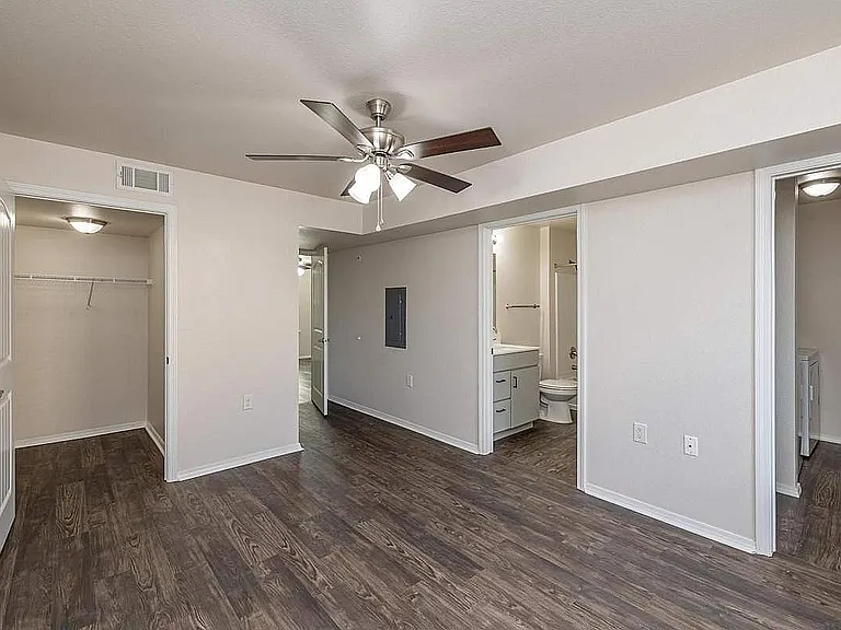 95_property_10-2025_trailside-place_003