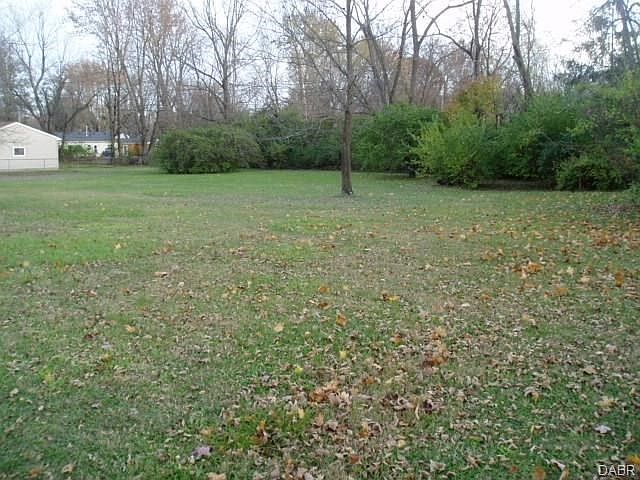 2nd image of 2100 Patricia Dr