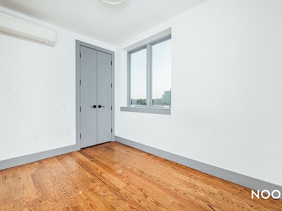 2nd image of 1020 Carroll St #4B