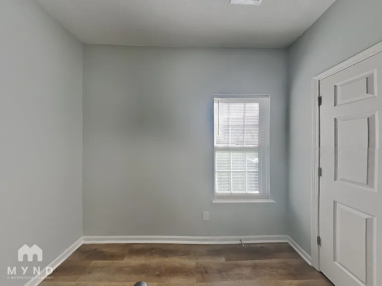 1920 Nigel Ct — Photo 18
