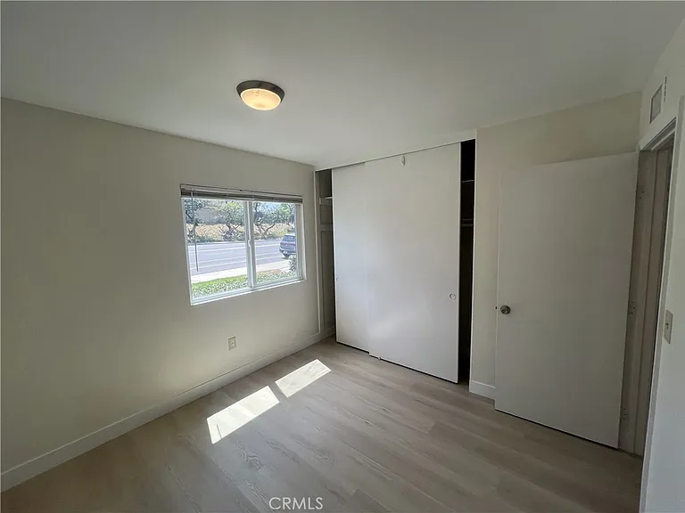 5444 Cajon Ave — Photo 11